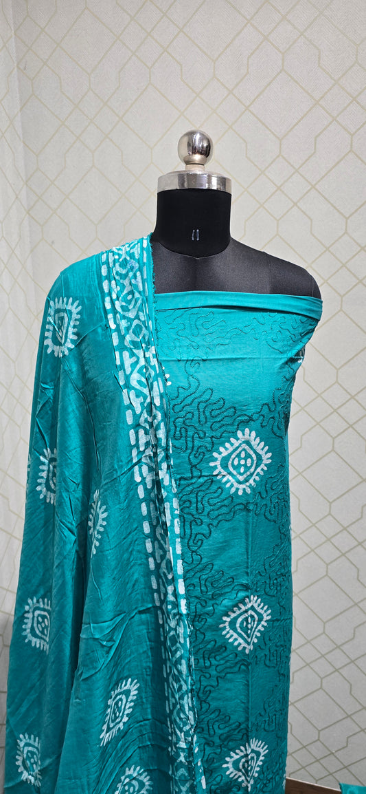 Bathik Silk Suit - 07